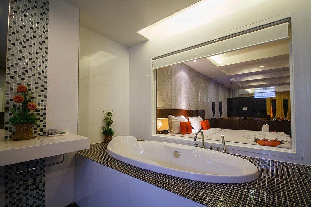 Platinum Hotel And Apartments Patong Екстериор снимка