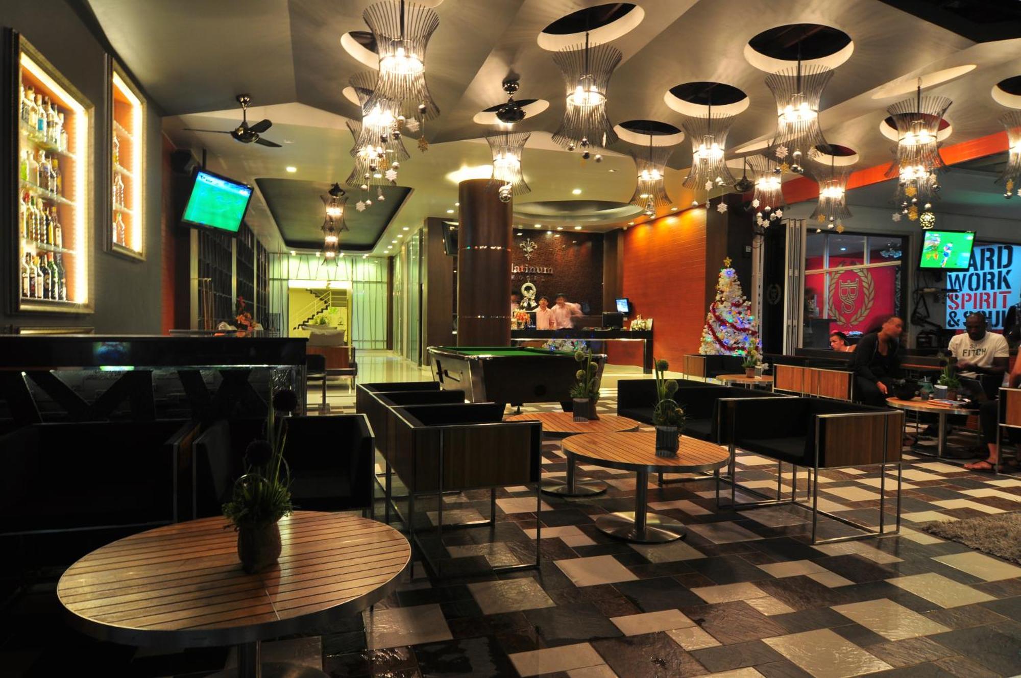 Platinum Hotel And Apartments Patong Екстериор снимка