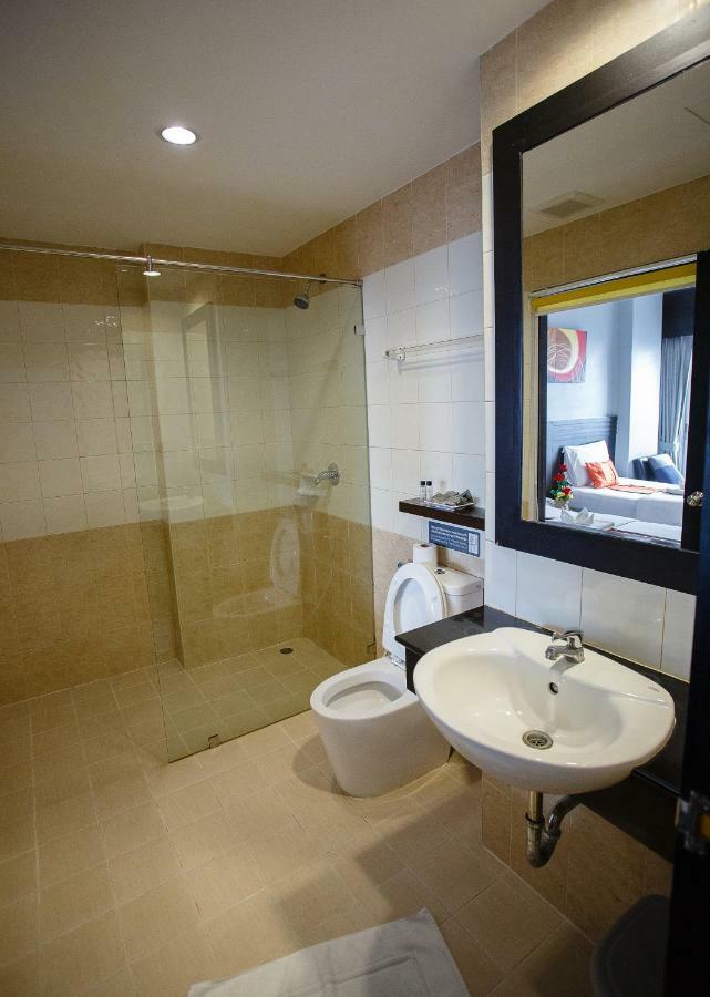 Platinum Hotel And Apartments Patong Екстериор снимка